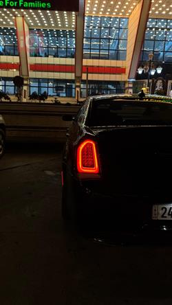 کرایسلەر 300